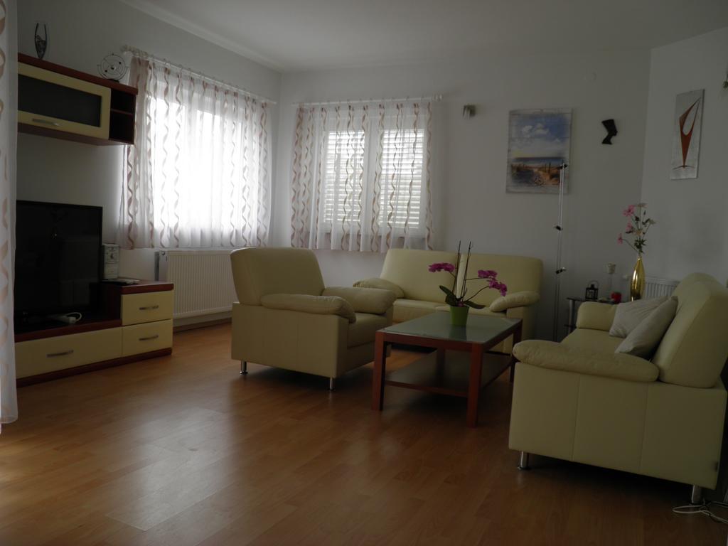 Apartmani Galeb Biograd Na Moru Exterior foto