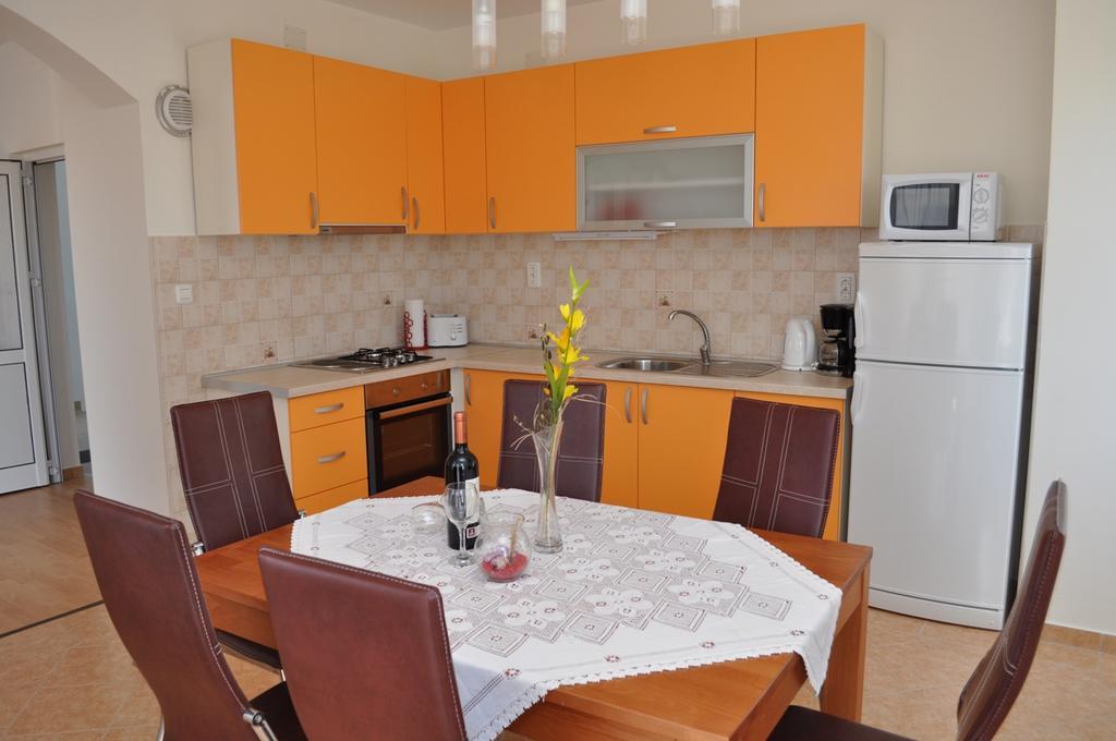 Apartmani Galeb Biograd Na Moru Exterior foto
